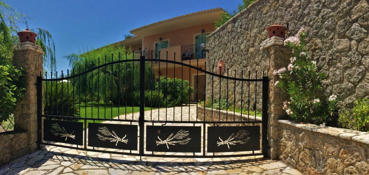 Villa Amaryllis Παλαιοκαστρίτσα Εξωτερικό φωτογραφία